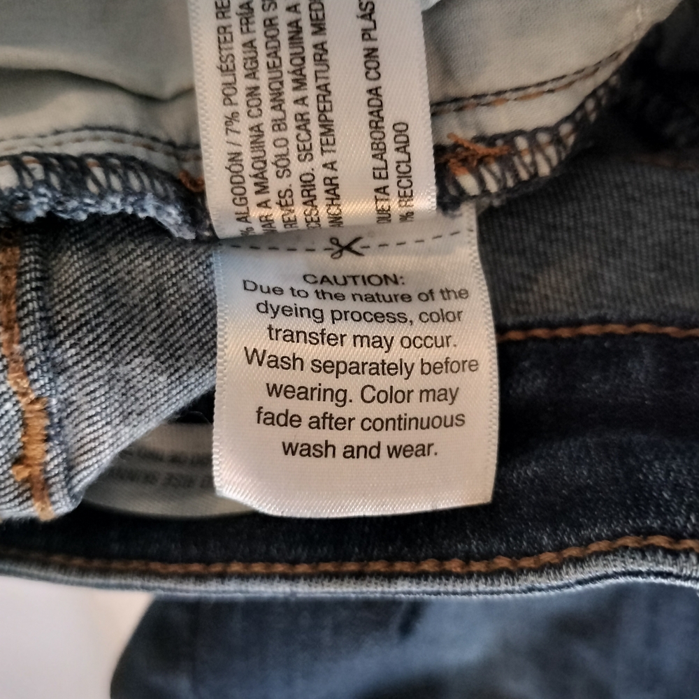 Universal Thread Mid Rise Skinny - Picture 4 of 5
